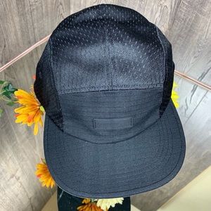 NWT Converse Mesh Camp Cap black